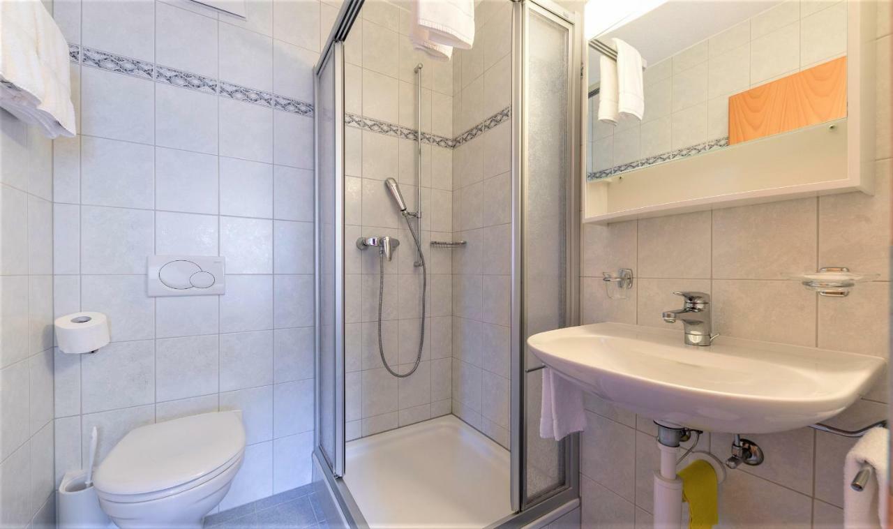 Gaestehaus St. Ursula Бриг Экстерьер фото