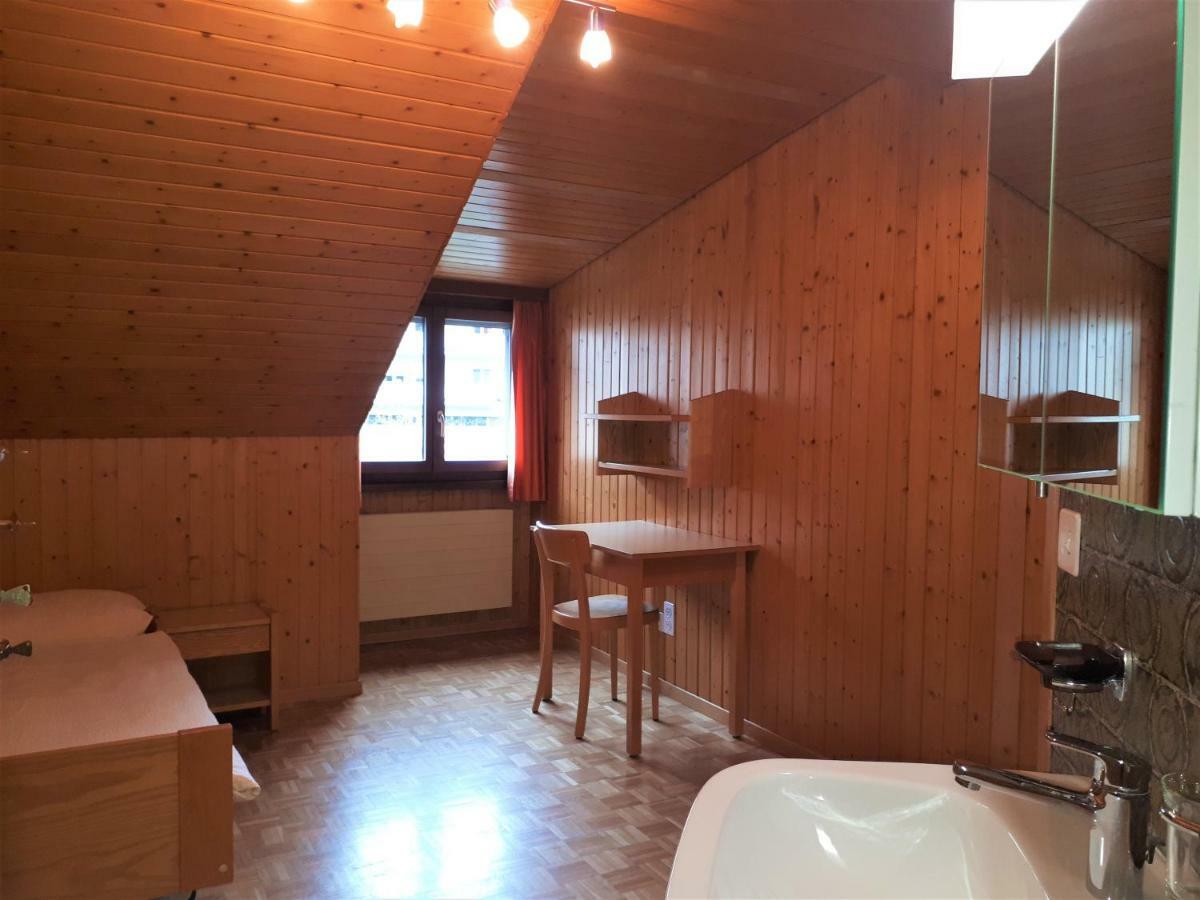 Gaestehaus St. Ursula Бриг Экстерьер фото